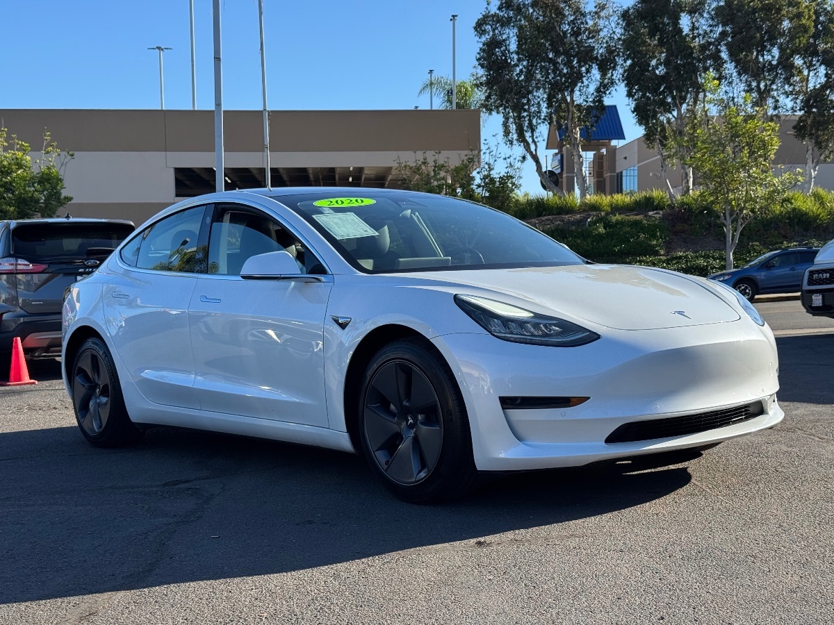 2020 Tesla Model 3 Standard Range Plus photo 4