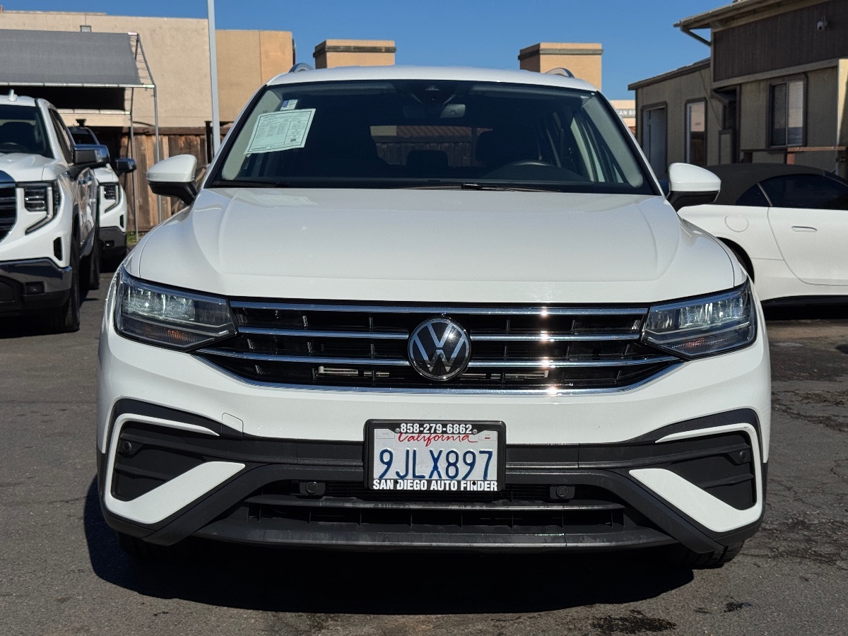 2024 Volkswagen Tiguan SE Wolfsburg Edition photo 3