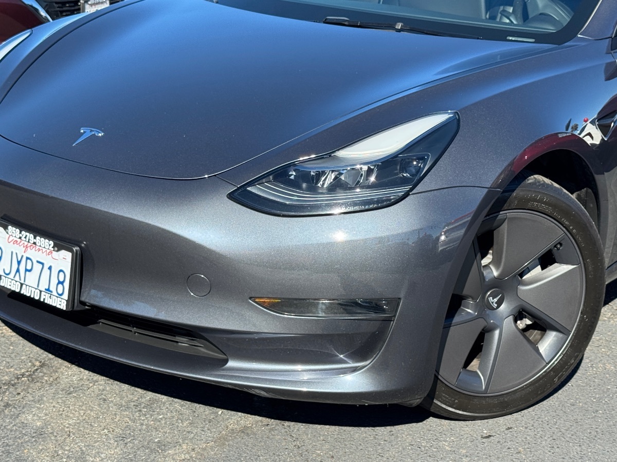 2023 Tesla Model 3 photo 2