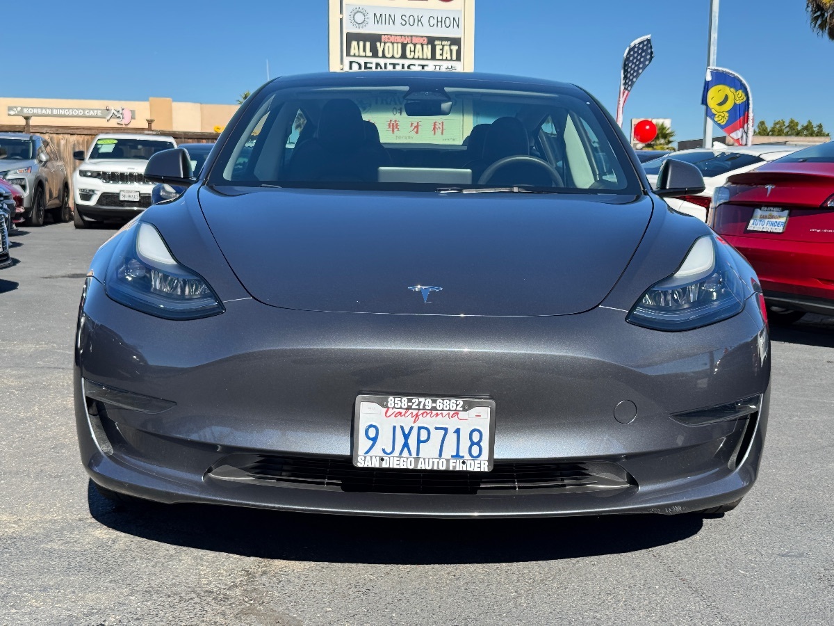 2023 Tesla Model 3 photo 4