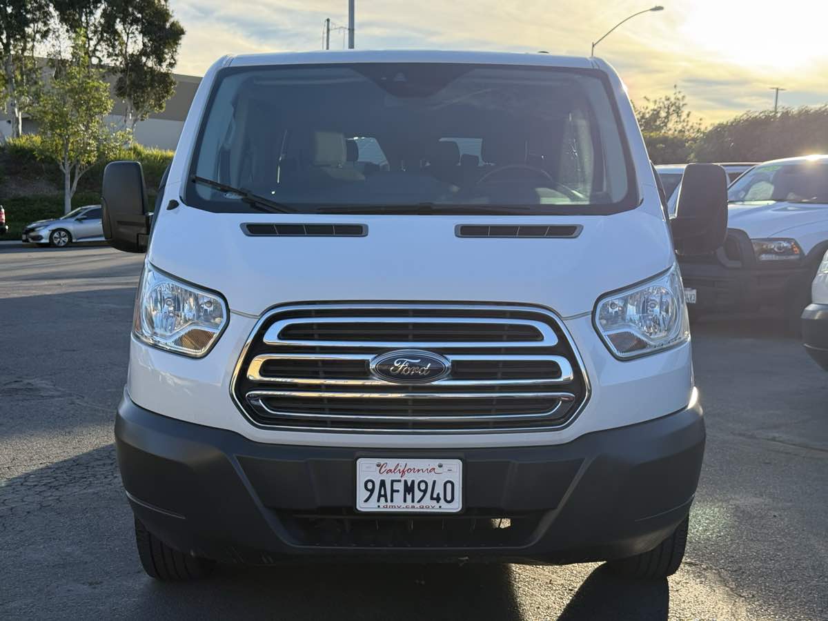 2016 Ford Transit XLT photo 2