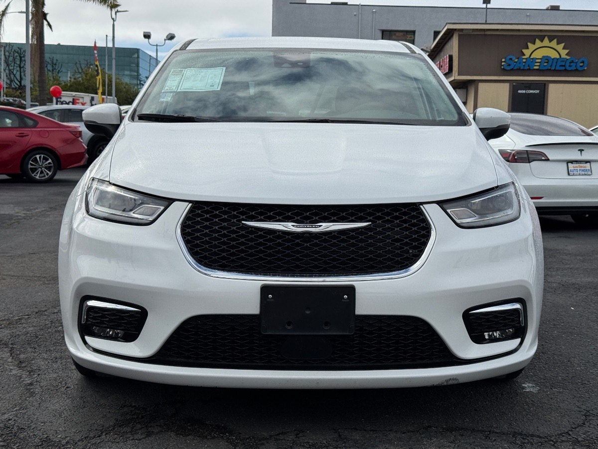 2023 Chrysler Pacifica Touring L - Photo 5