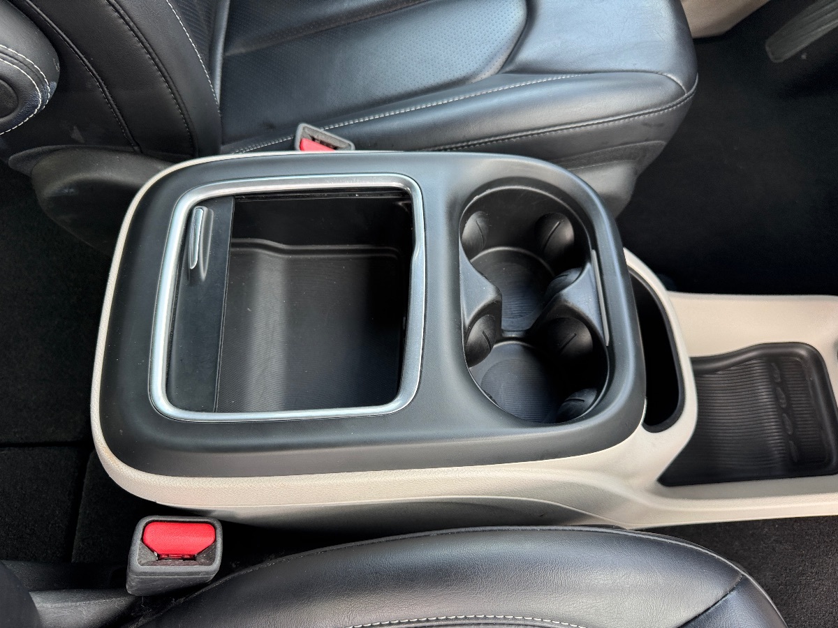 2023 Chrysler Pacifica Touring L - Photo 17