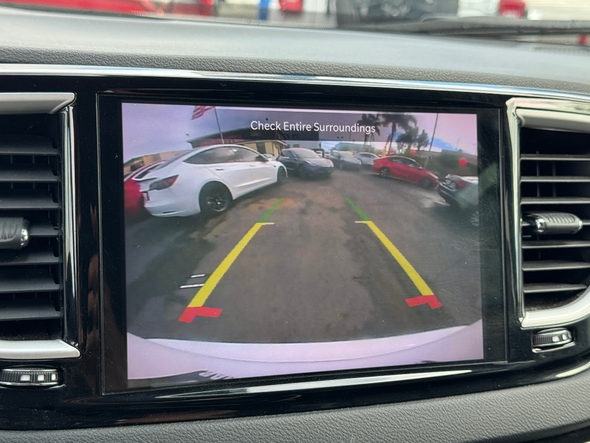 2023 Chrysler Pacifica Touring L - Photo 33