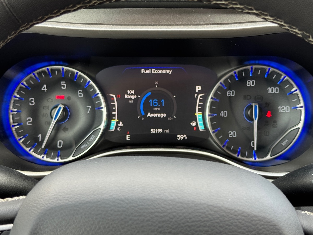2023 Chrysler Pacifica Touring L - Photo 37