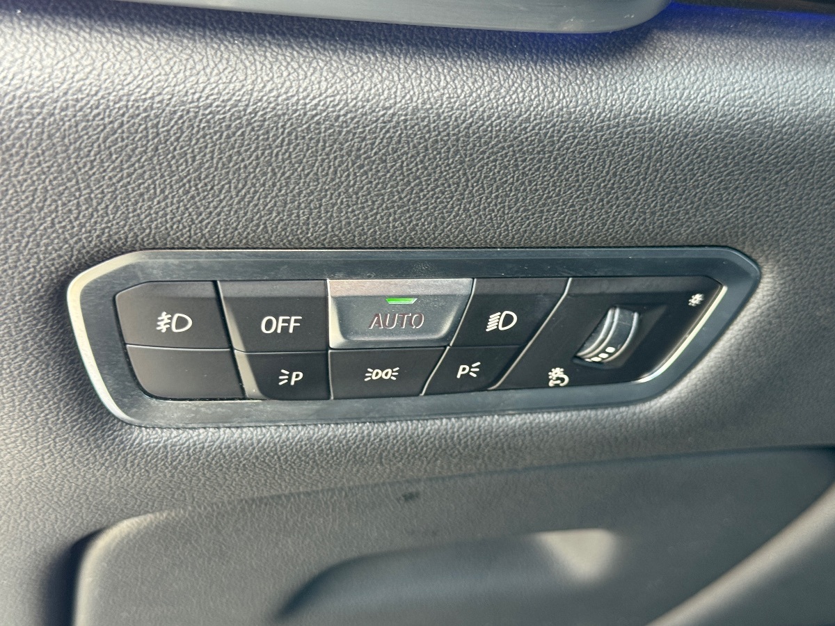 2019 BMW X5 40i - Photo 32