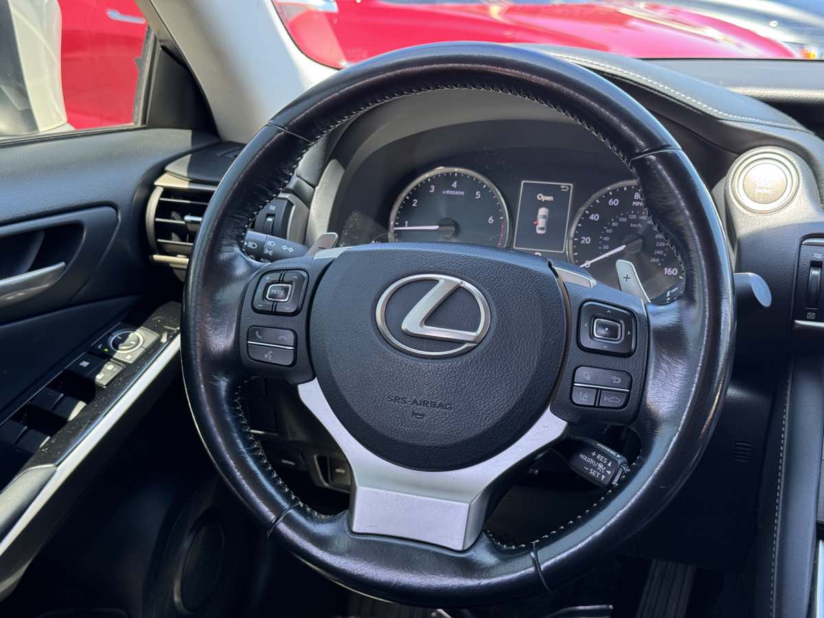 2017 Lexus IS 200t - Photo 21