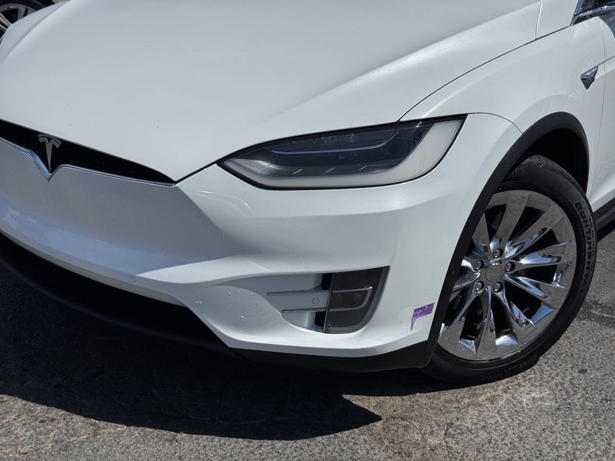 2018 Tesla Model X 75D - Photo 3