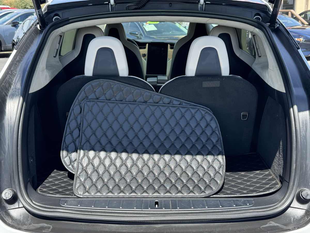 2018 Tesla Model X 75D - Photo 11