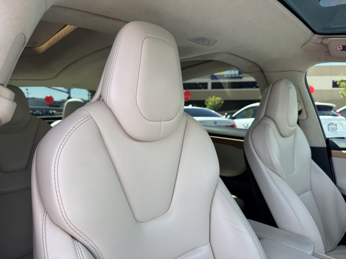 2018 Tesla Model X 75D - Photo 18