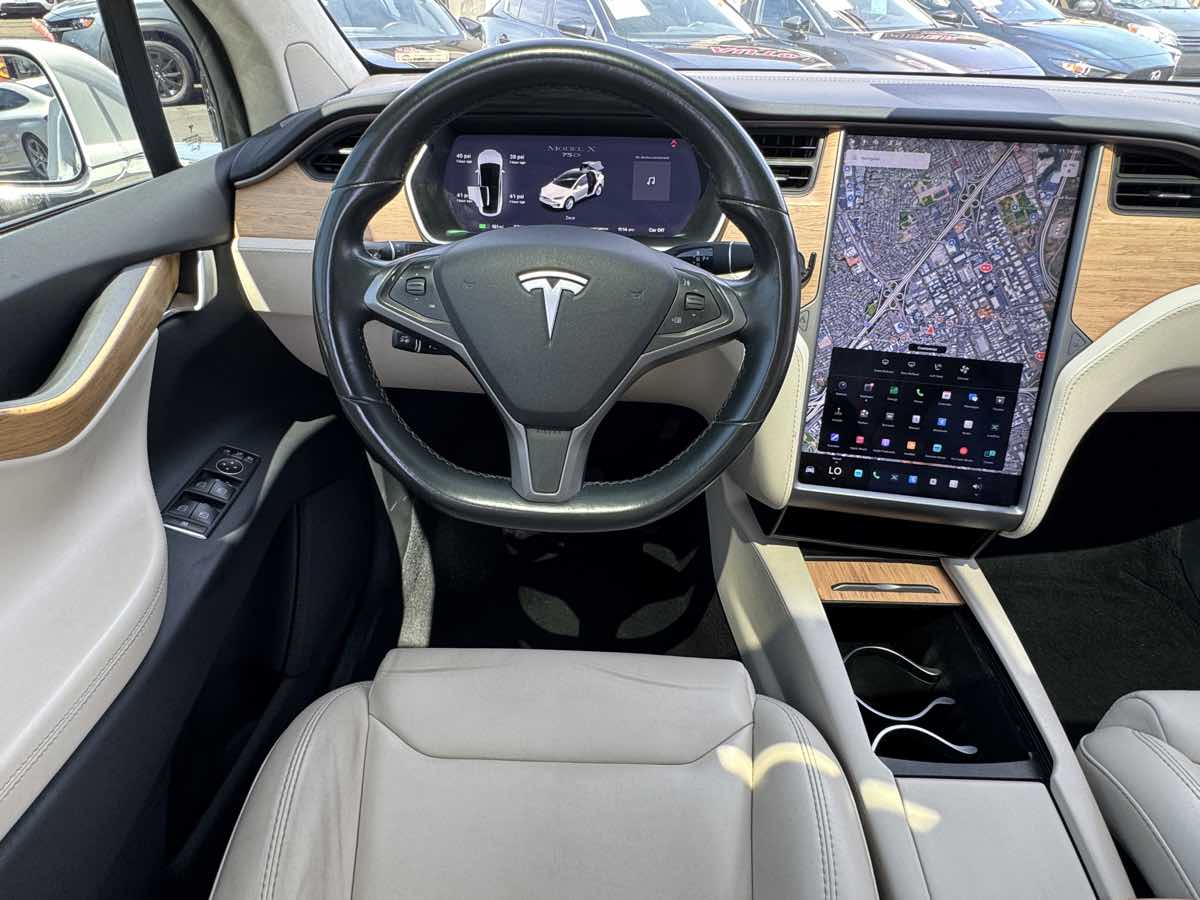 2018 Tesla Model X 75D - Photo 28