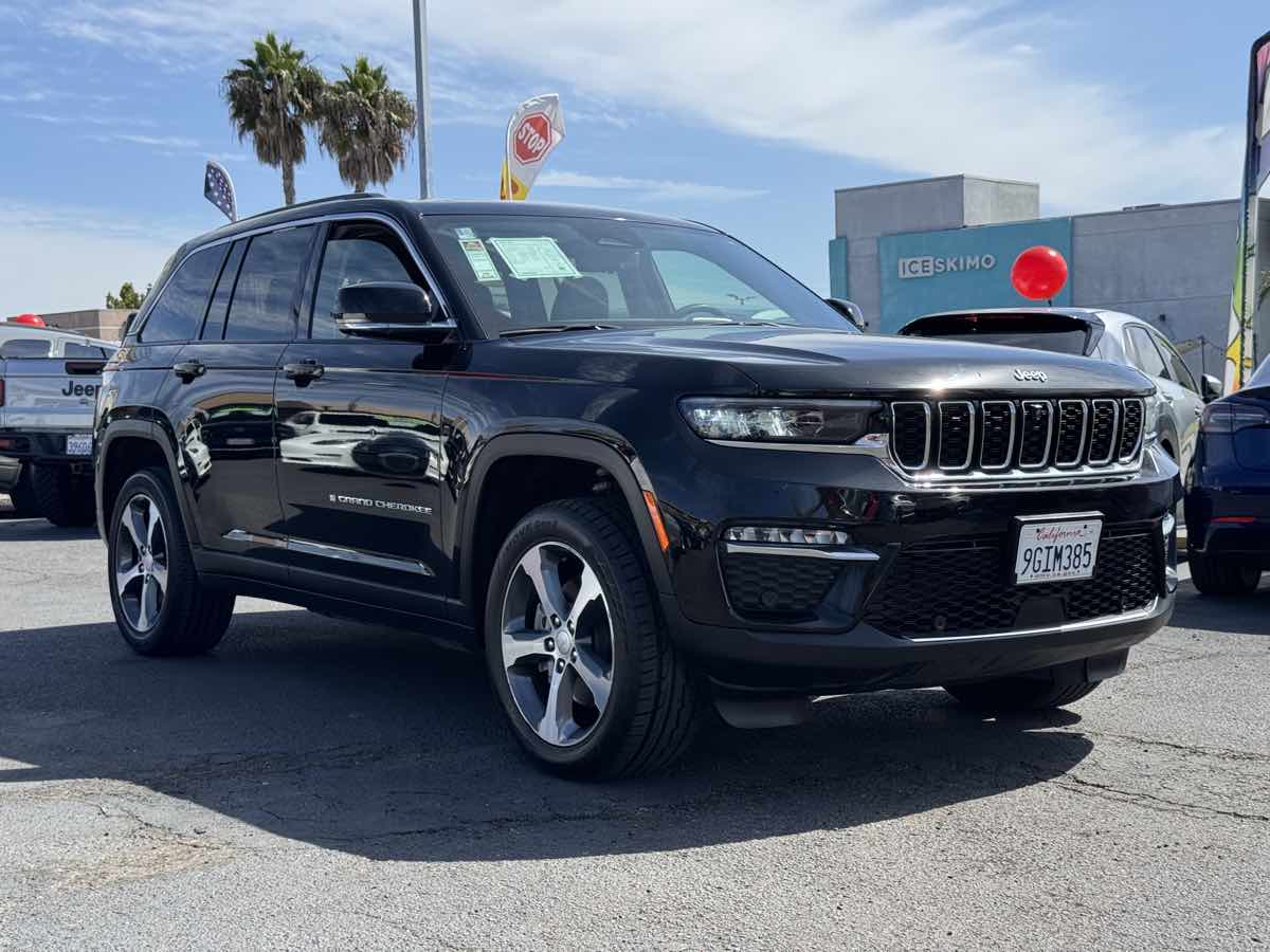 2023 Jeep Grand Cherokee 4xe - Photo 4