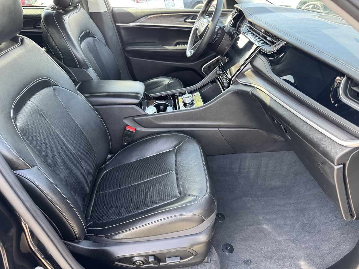 2023 Jeep Grand Cherokee 4xe - Photo 17