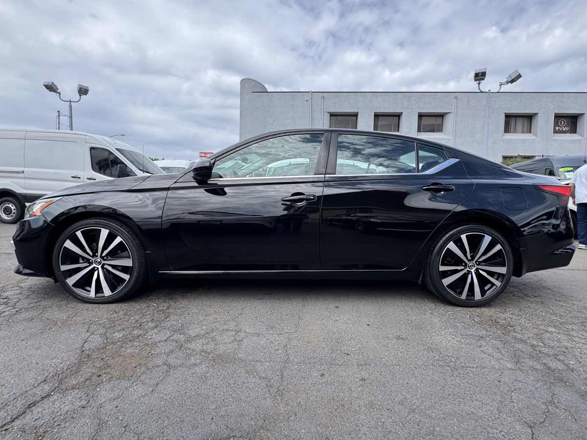 2021 Nissan Altima SR - Photo 7