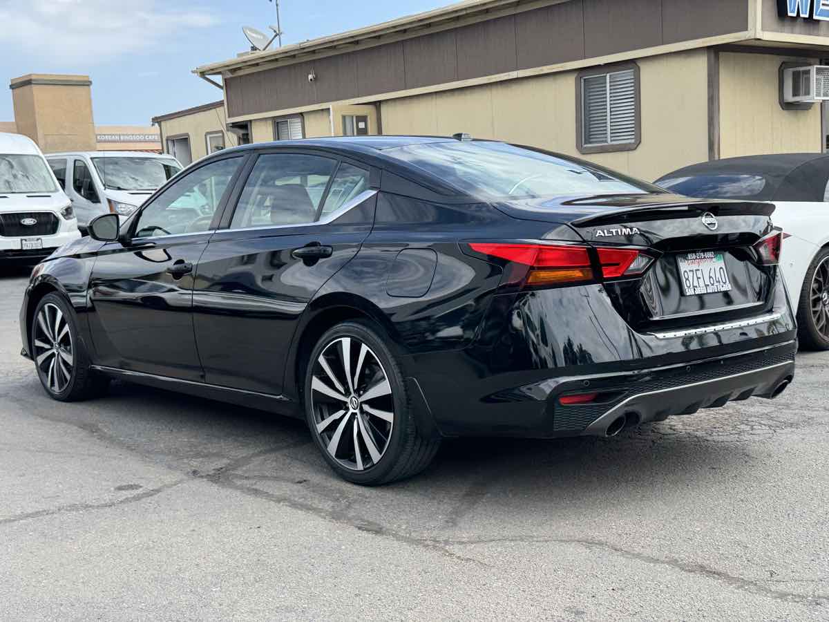 2021 Nissan Altima SR - Photo 12