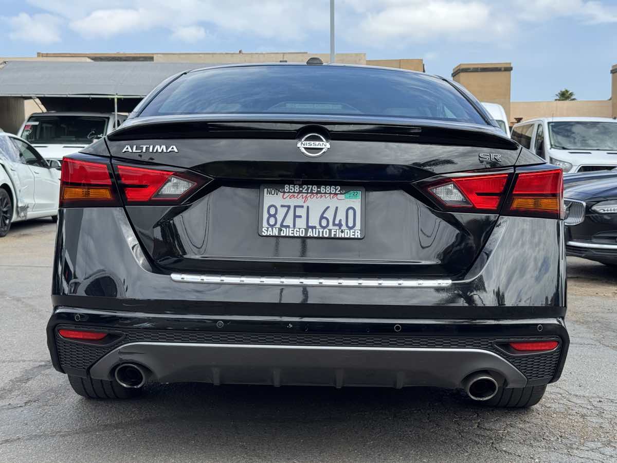 2021 Nissan Altima SR - Photo 13