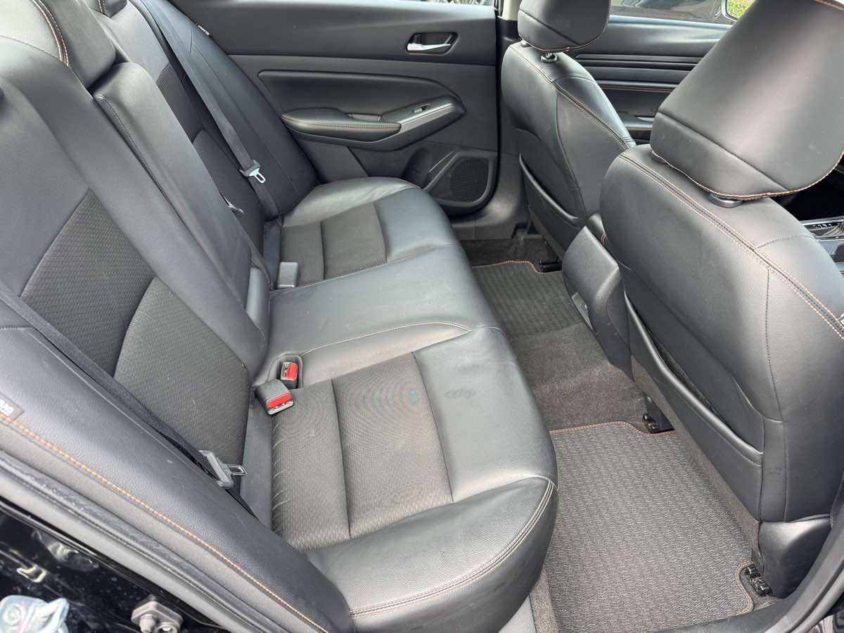 2021 Nissan Altima SR - Photo 18