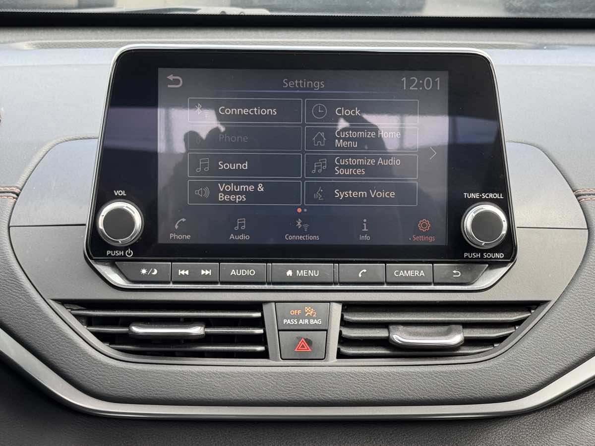 2021 Nissan Altima SR - Photo 23