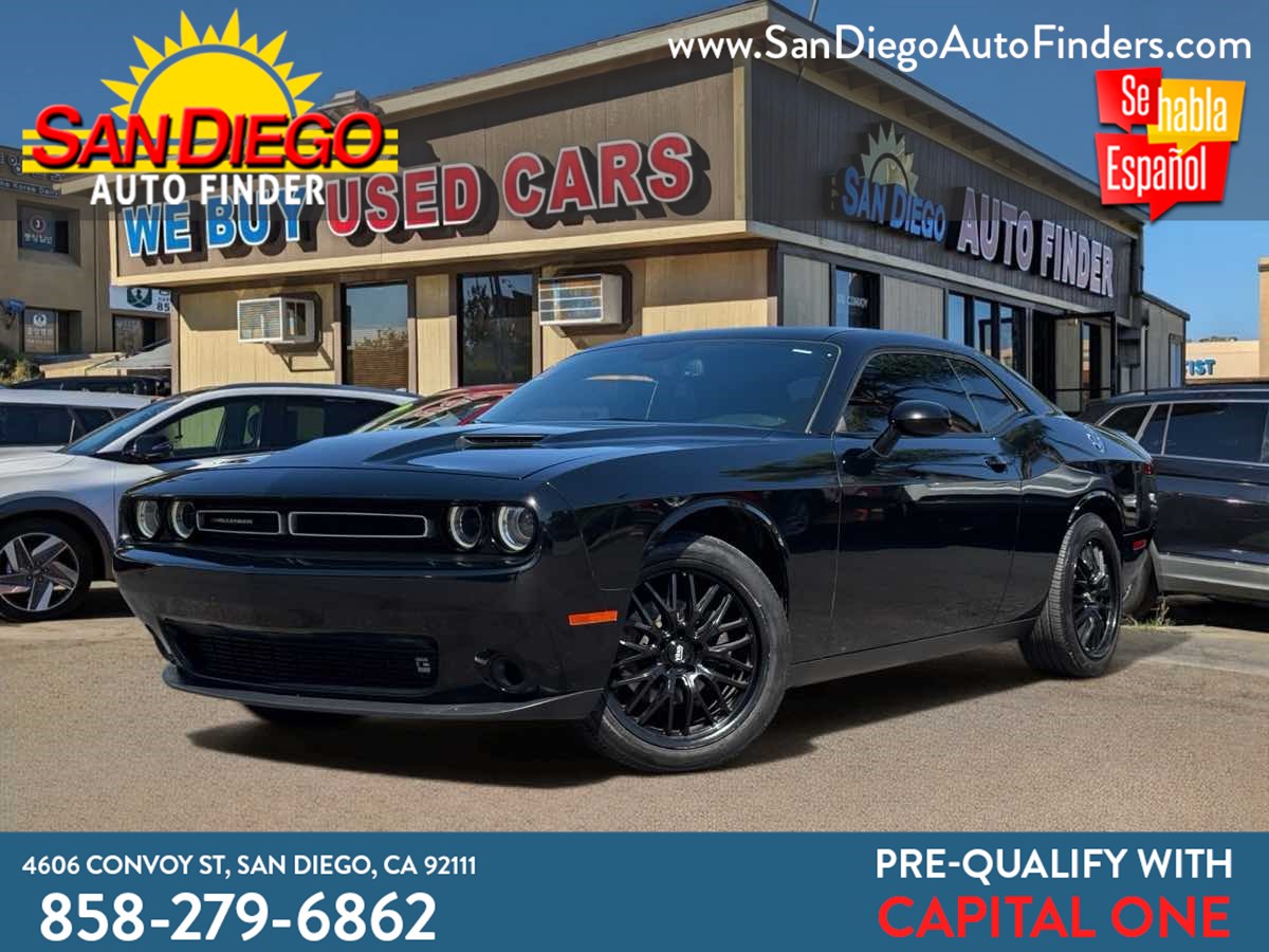 2020 Dodge Challenger SXT Auto's photo