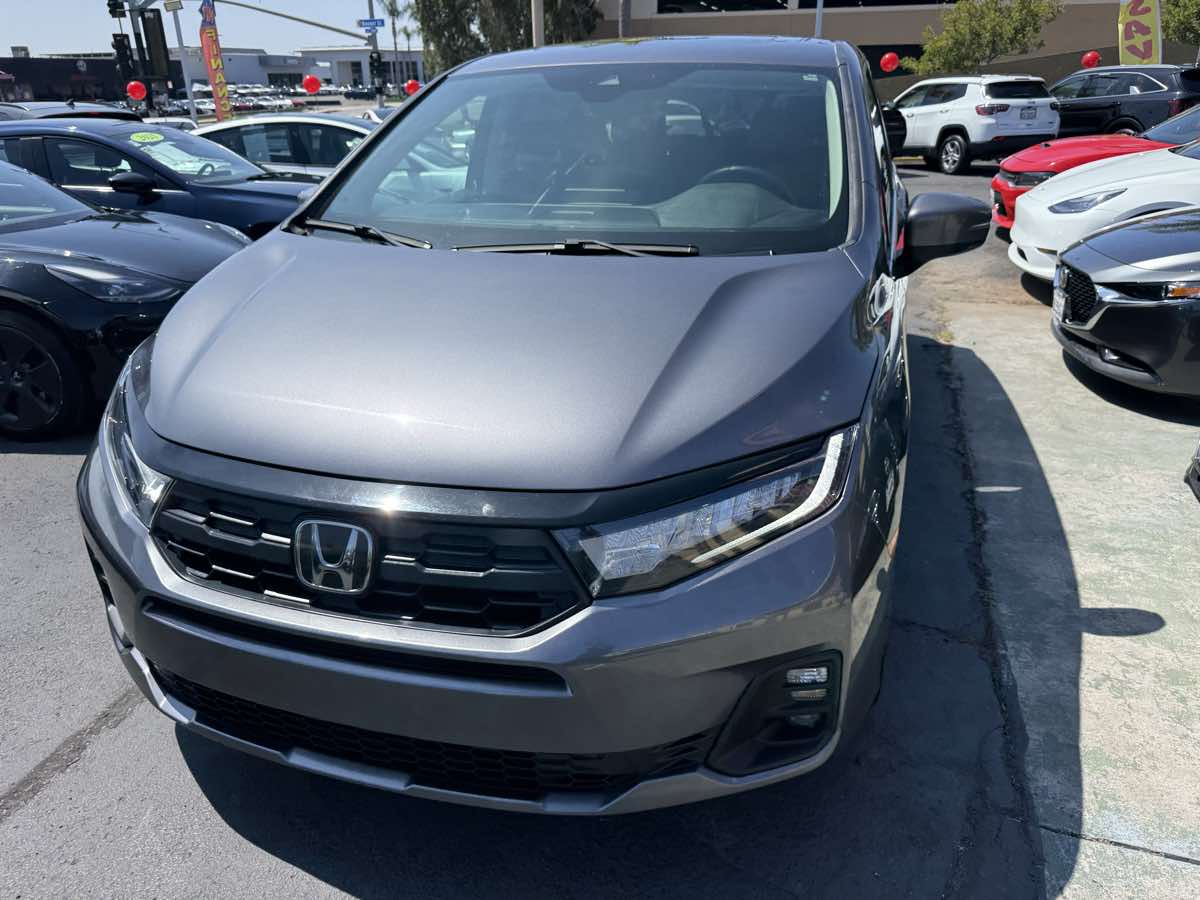 Used 2025 Honda Odyssey EX-L Auto, Just Gorgeous, Loaded, Easy