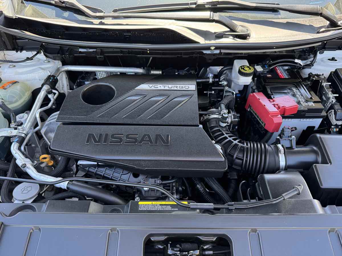 Nissan Rogue photo 8