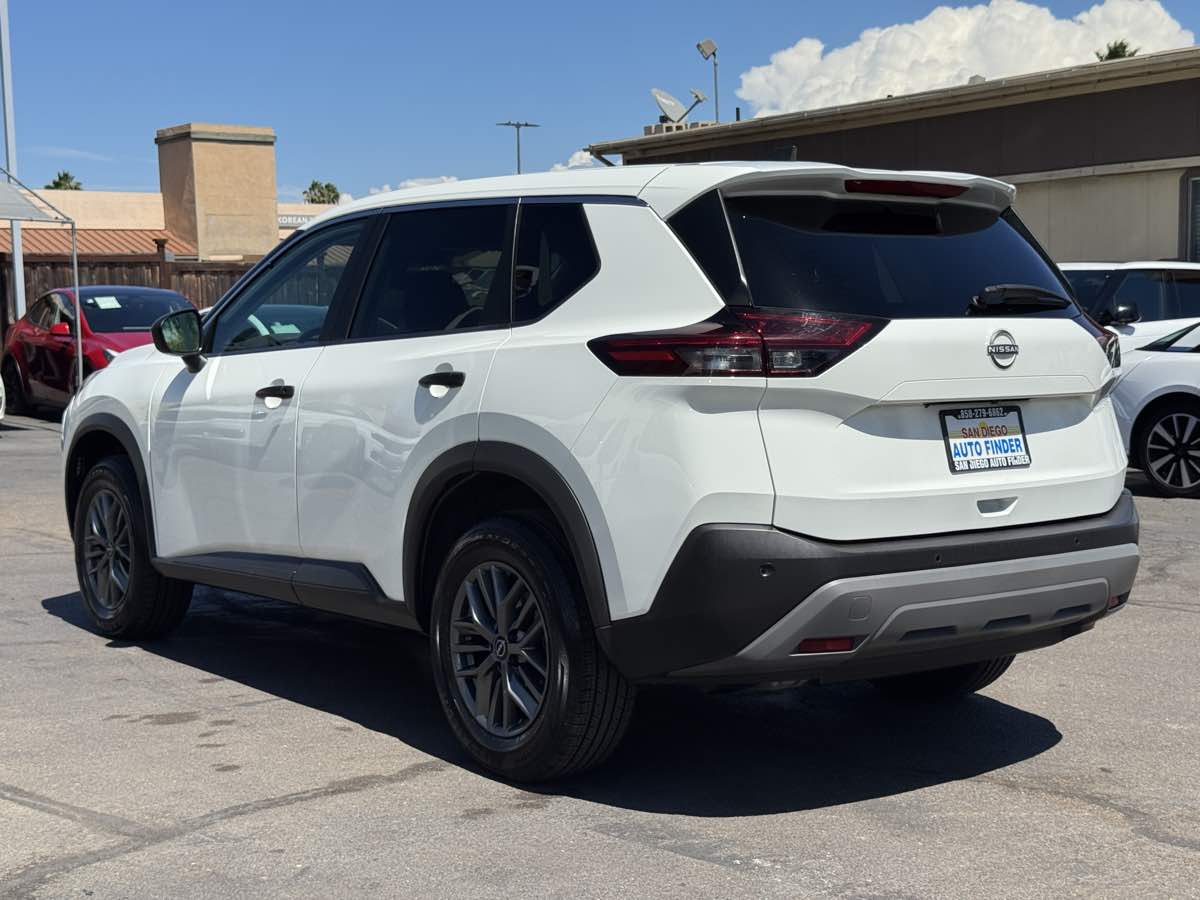 Nissan Rogue photo 9