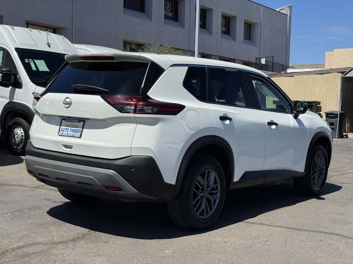 Nissan Rogue photo 11