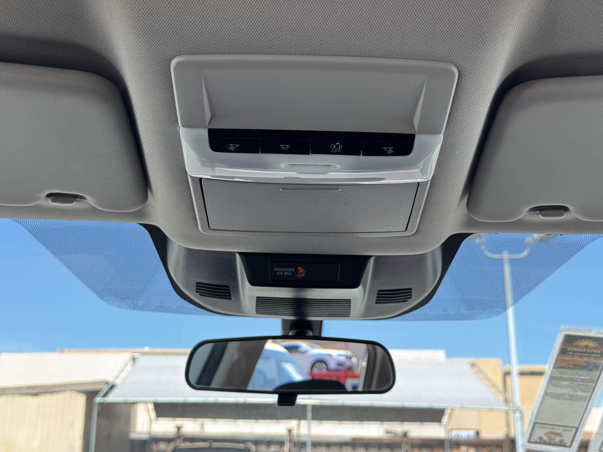 Nissan Rogue photo 24