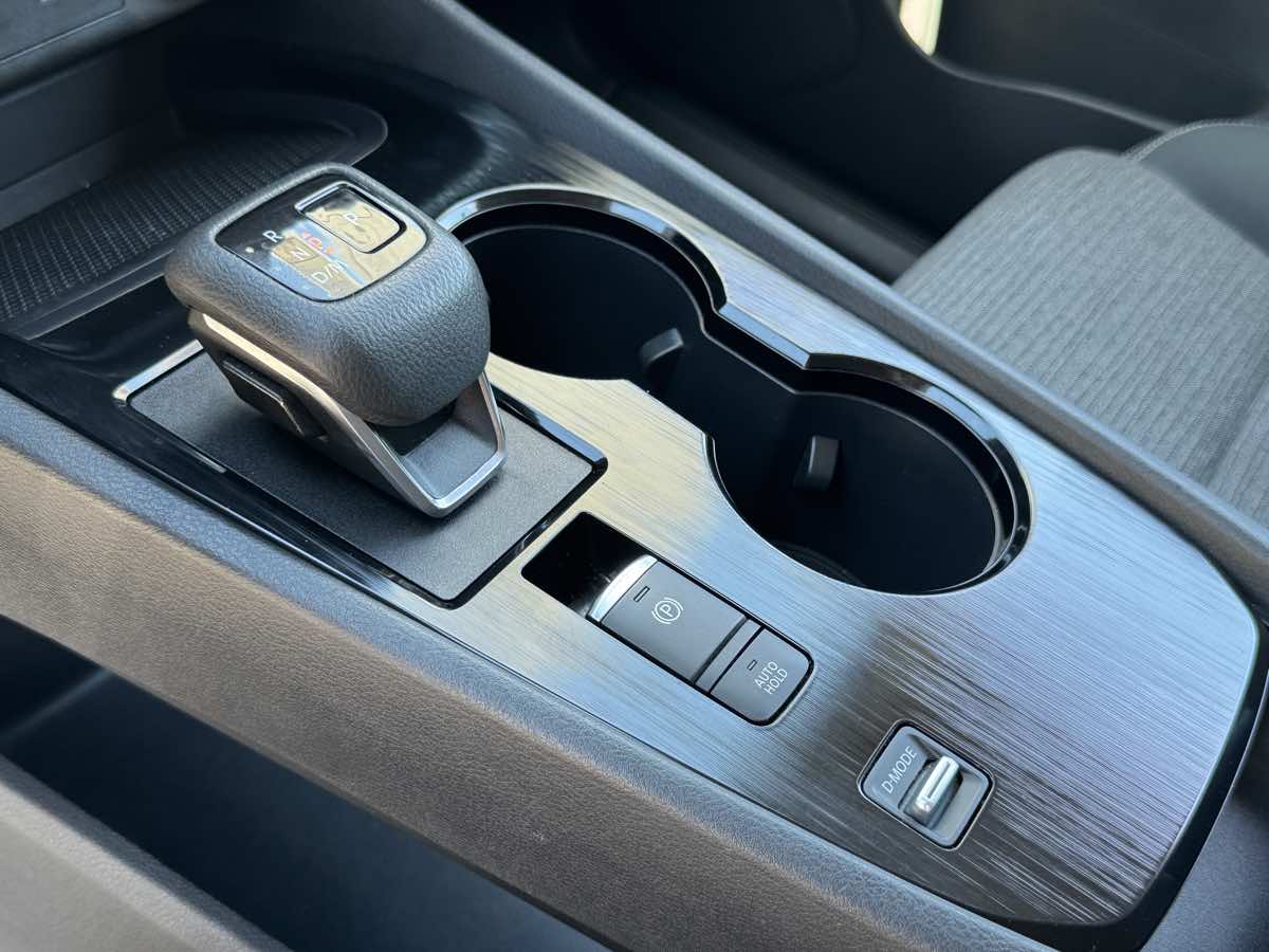 Nissan Rogue photo 26