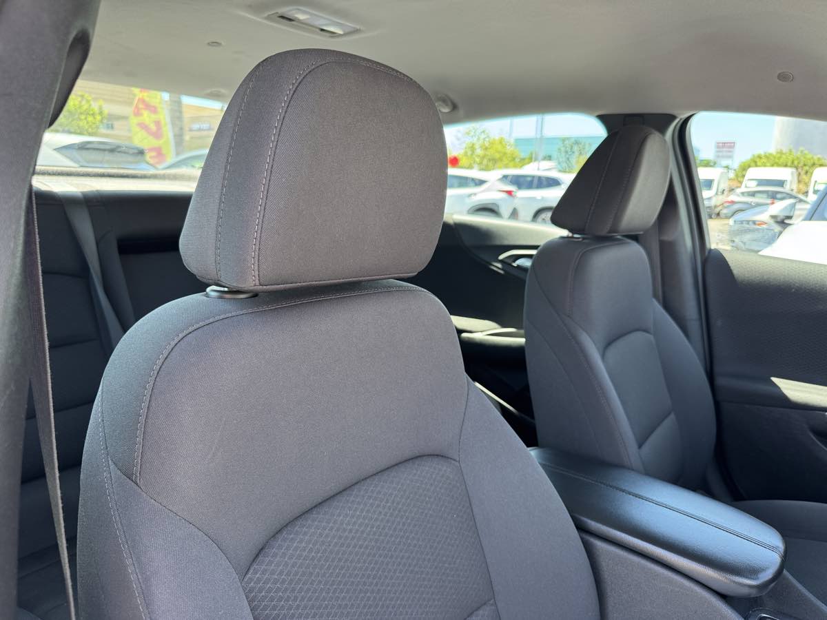Chevrolet Malibu photo 16