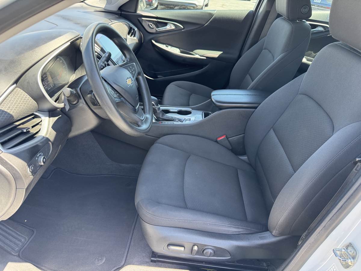 Chevrolet Malibu photo 27