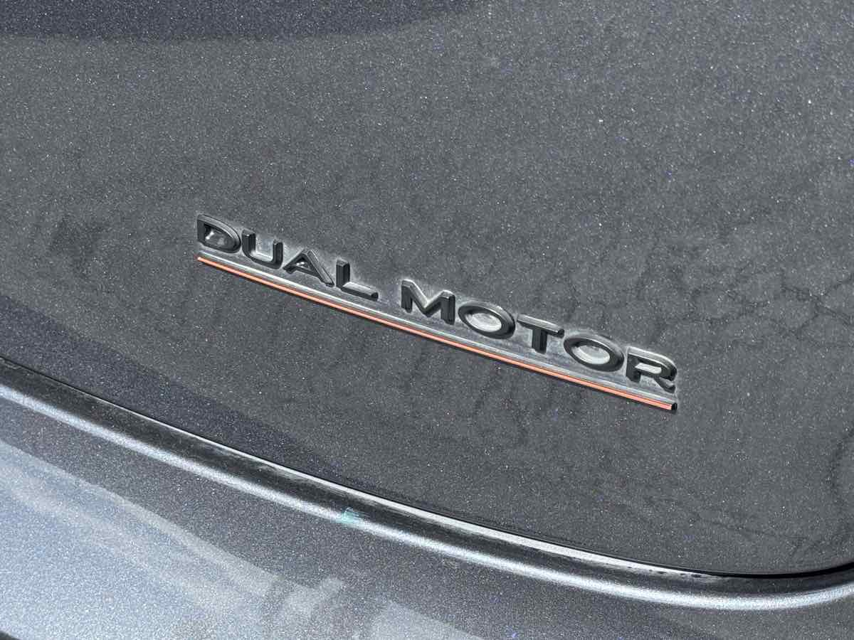 Tesla Model 3 photo 14