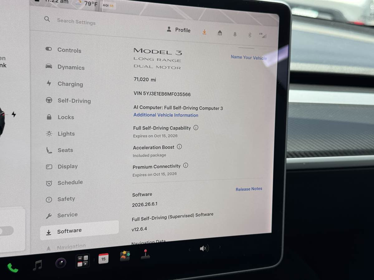 Tesla Model 3 photo 26