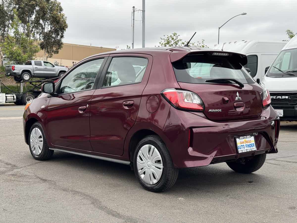 Mitsubishi Mirage photo 12