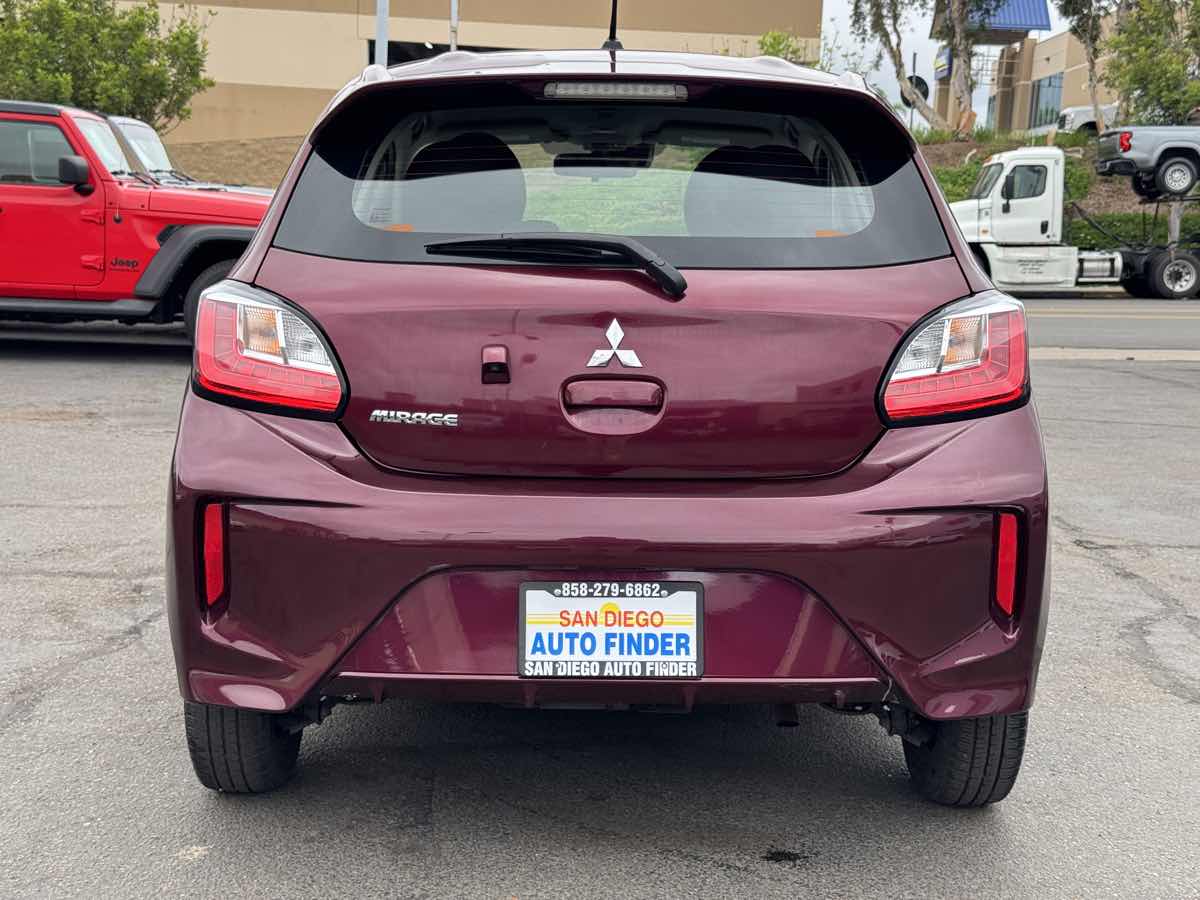 Mitsubishi Mirage photo 13