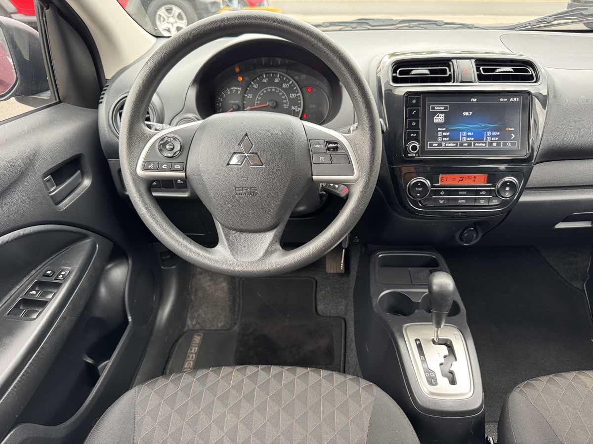 Mitsubishi Mirage photo 21