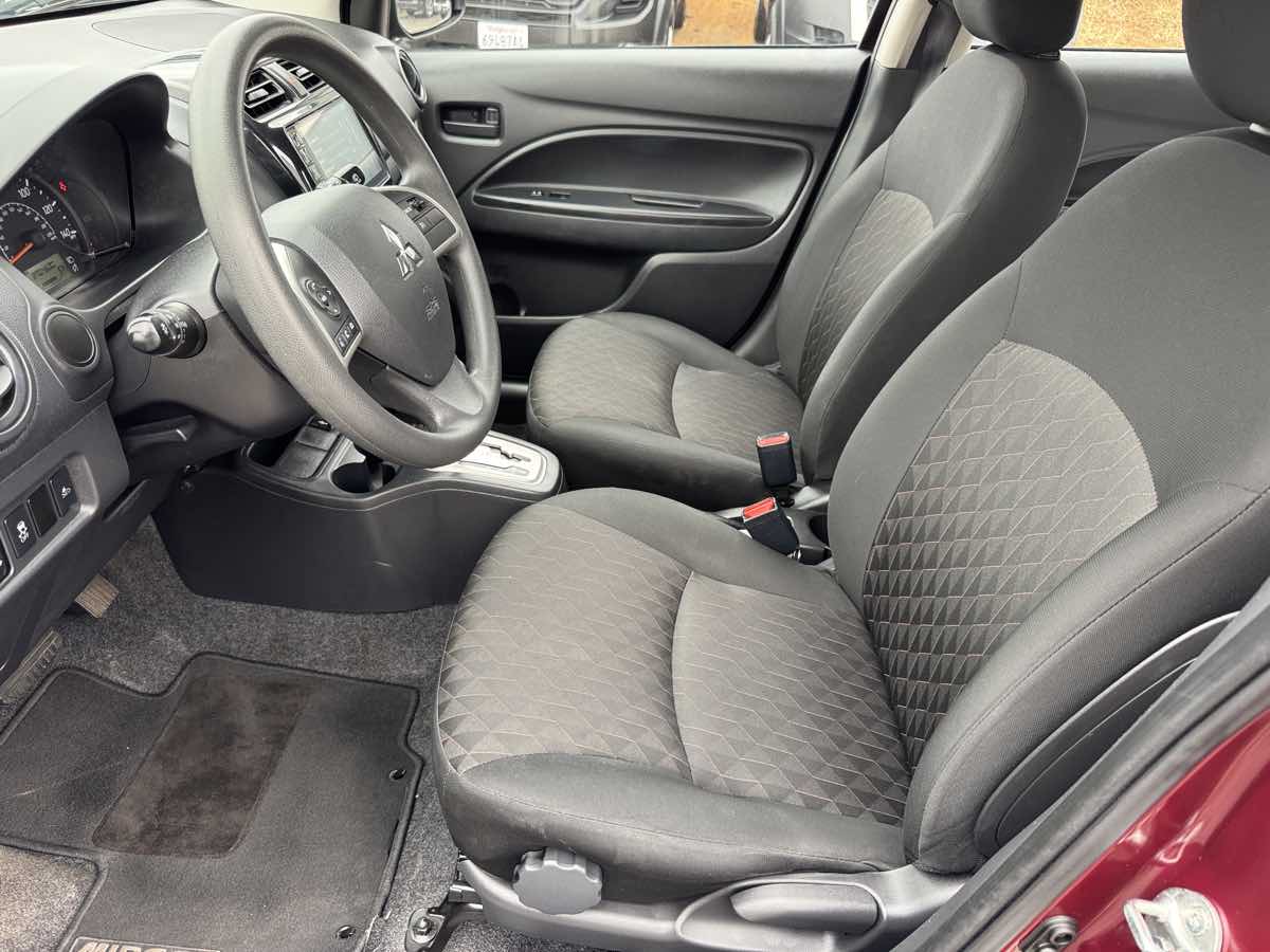 Mitsubishi Mirage photo 25