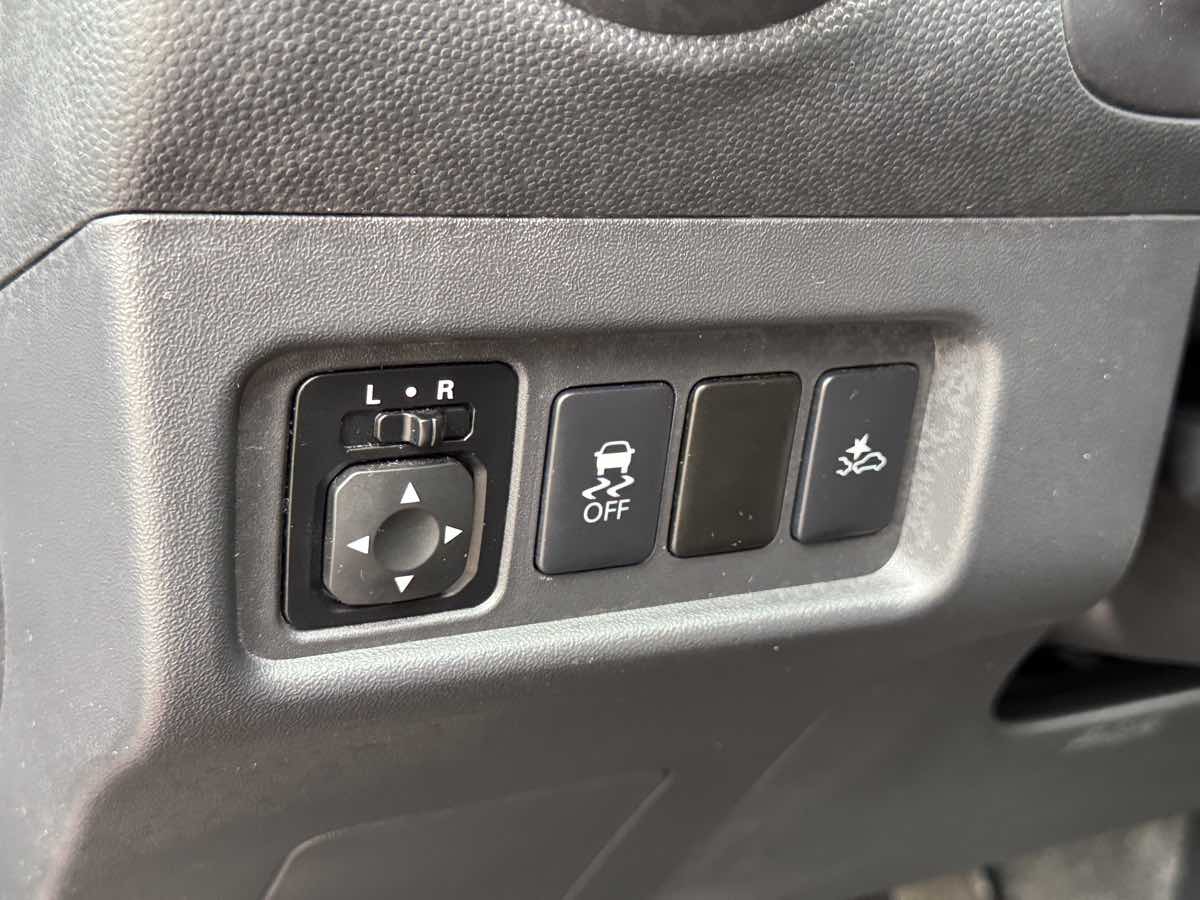 Mitsubishi Mirage photo 27