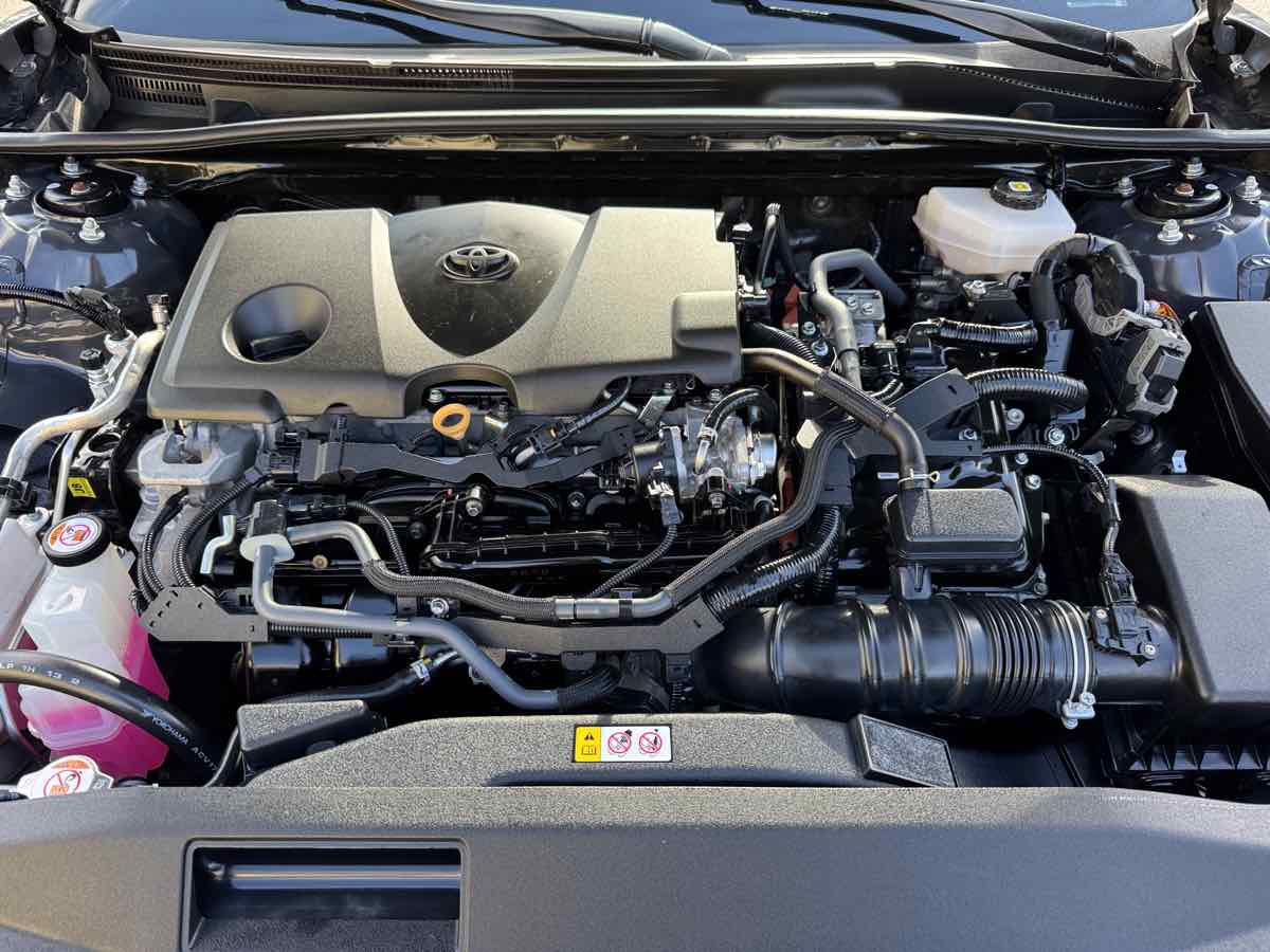 Toyota Camry photo 7