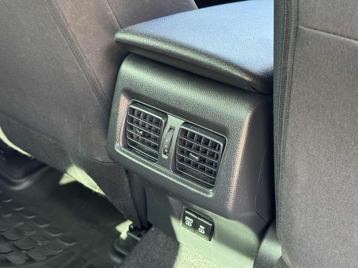 Toyota Camry photo 17