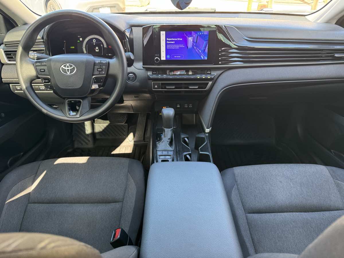 Toyota Camry photo 19