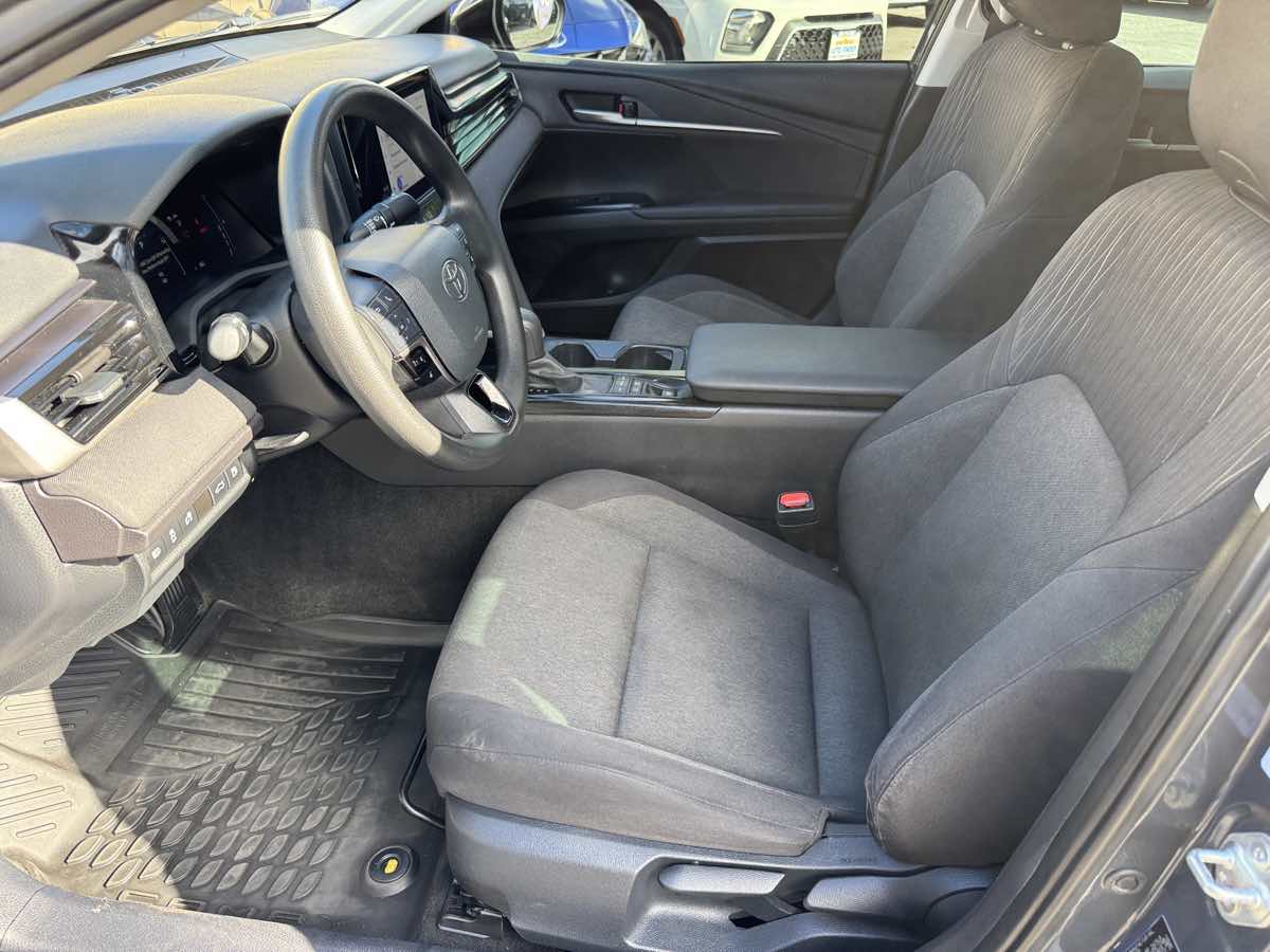 Toyota Camry photo 24