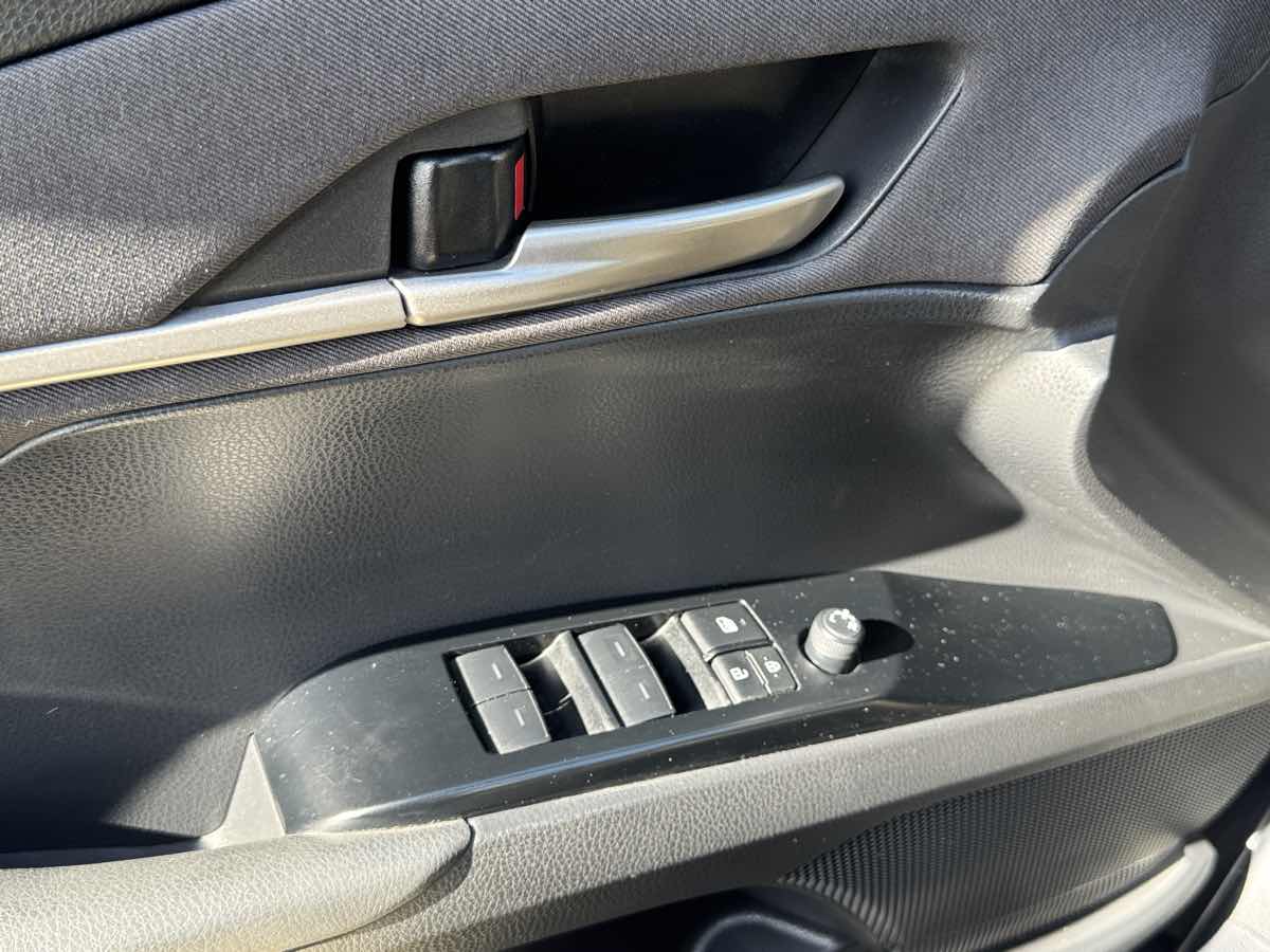 Toyota Camry photo 27