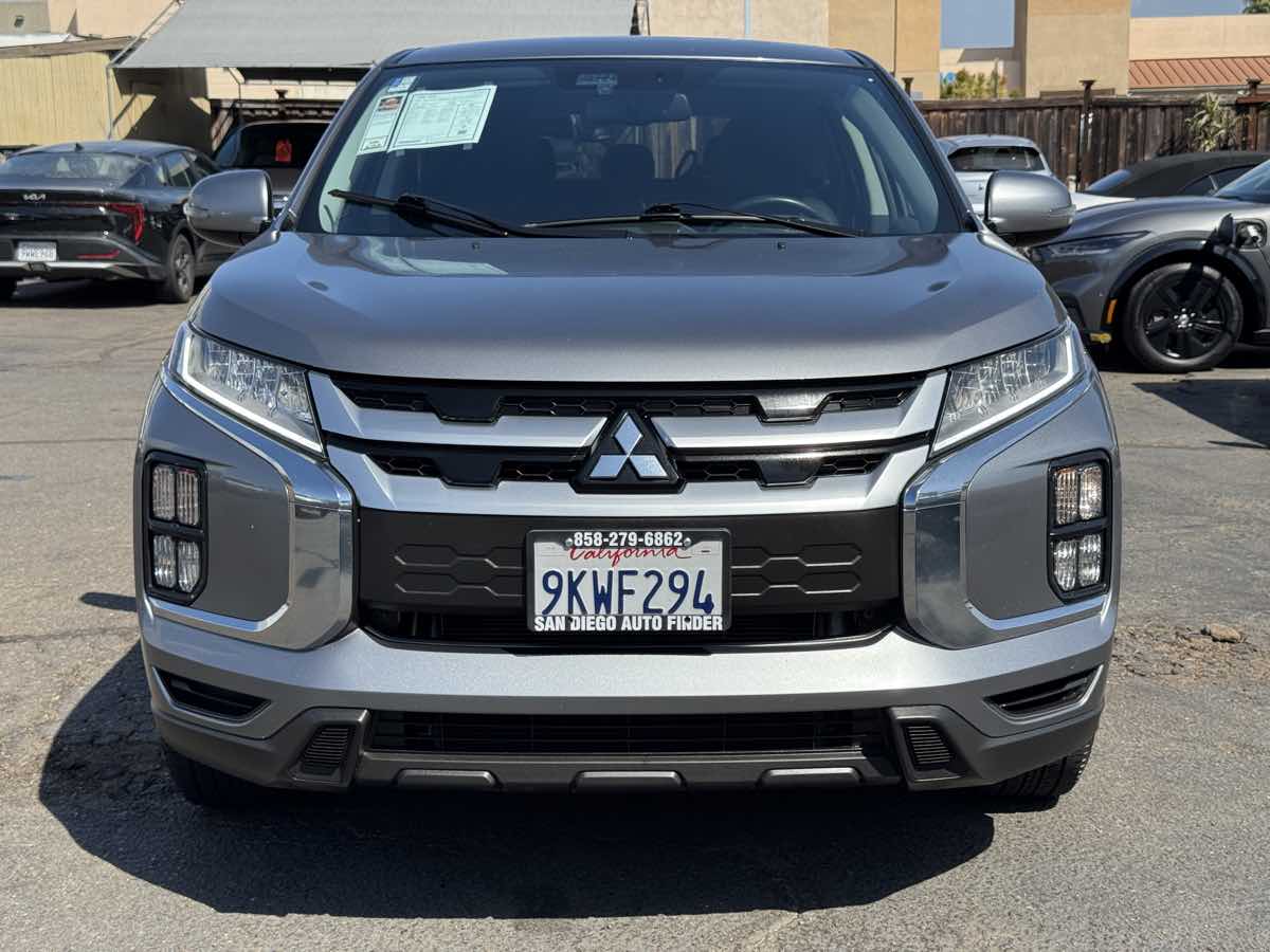 Mitsubishi Outlander Sport photo 5