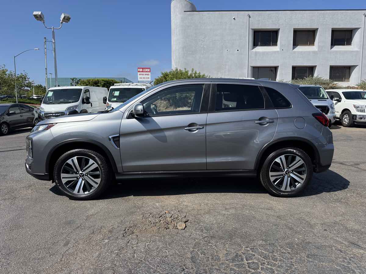 Mitsubishi Outlander Sport photo 7