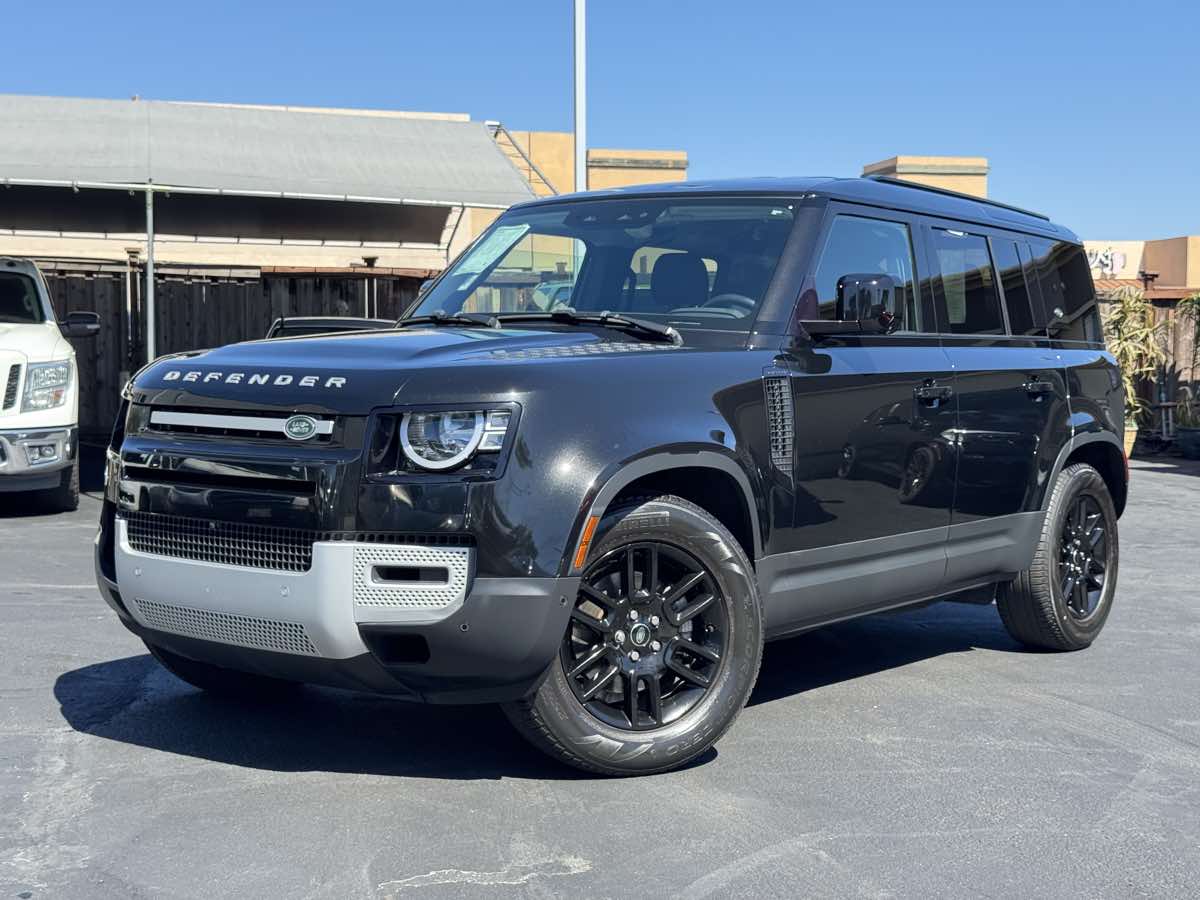 Land Rover Defender photo 2