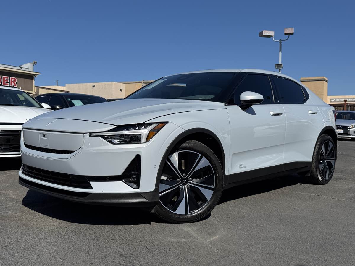 Polestar 2 photo 2