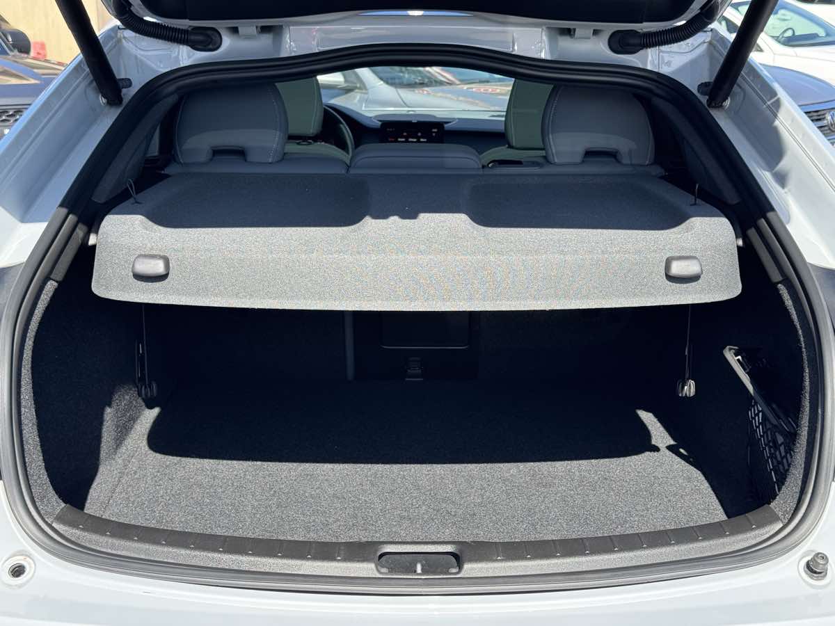 Polestar 2 photo 12