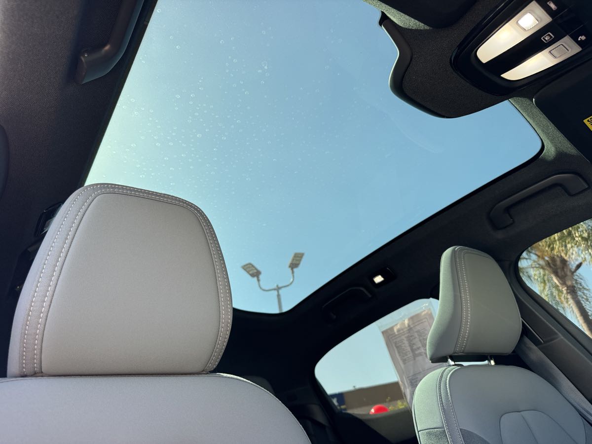 Polestar 2 photo 17