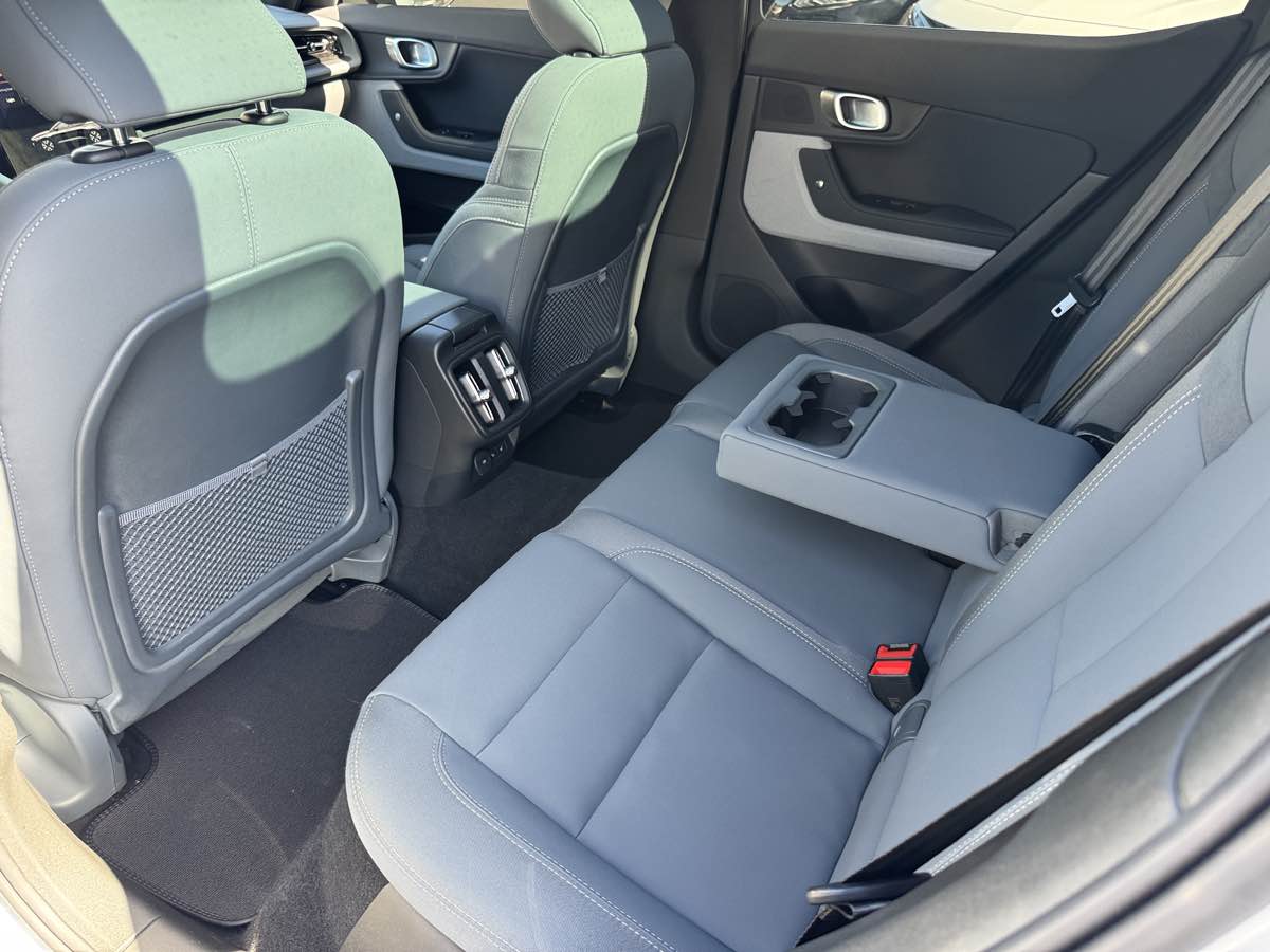 Polestar 2 photo 22